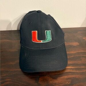 Adidas Black Cap with Embroidered Logo university of Miami. UM UMiami